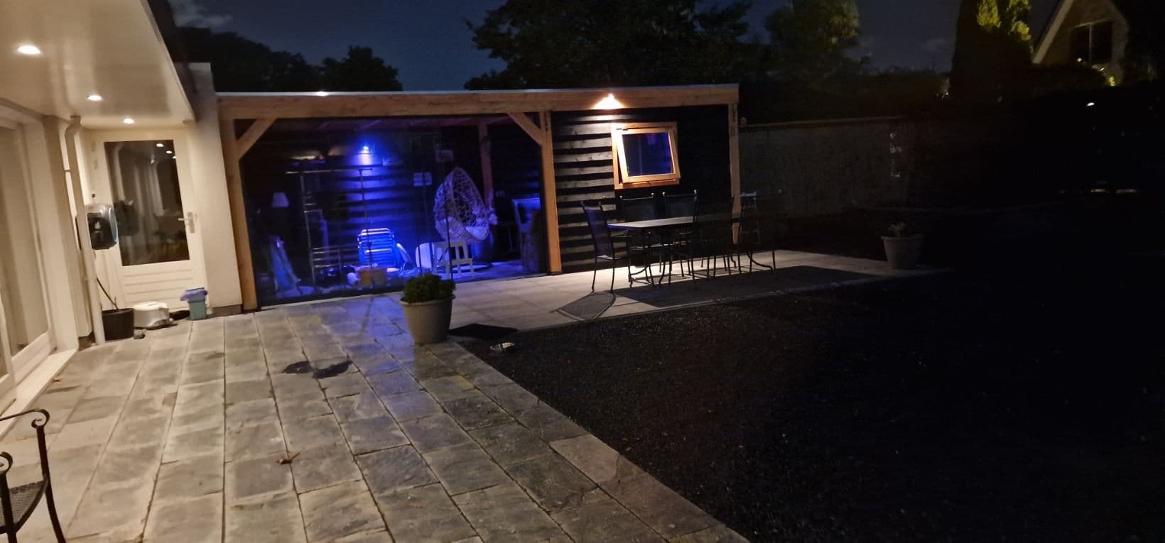 Douglas overkapping 7x4 1 overkapping aan huis